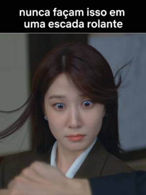 Pelo menos ela tá salva. 👀 #netflix #tiktokmefezassistir #spookyinlove #assustadoramenteapaixonados #kdrama #parkeunbin #netflixbrasil