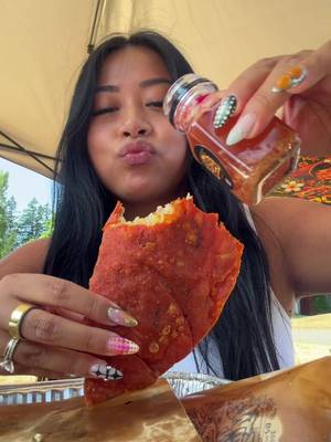 finally tried ilocos empanadas, worth the hype!!!! 😭🫶🏽 @Mobilemunchies206 located in Renton!! #empanadas #renton #rentonwashington #foodtiktok #teenathach 