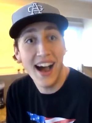 Reaction at the end is GOLDEN 😭 #faze #fazeclan #callofduty #streaming #youtube