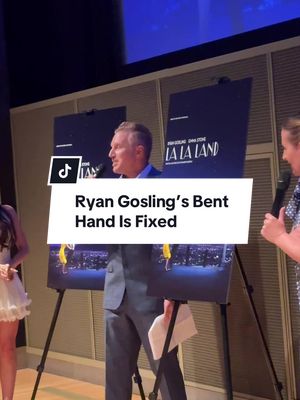 Did anyone else notice Ryan Gosling’s bent hand in ‘La La Land’? #losangeles #lalaland #ryangosling 