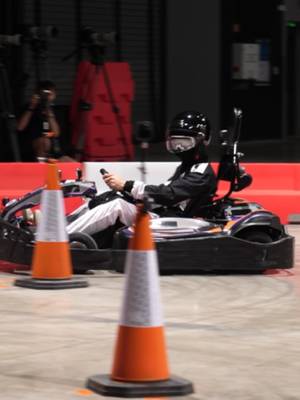 It's no Carlos Sainz...or is it? 👀 #McLarenF1 #F1 #Sidemen