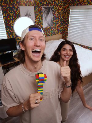 🧱Day 13🧱 Now that the walls are done, it’s time to cover… THE DESK! 🔥 Thankfully my friend @Alyssa Brook Lee came through to help me out, but soon after had to dip to catch an interview… she’ll be back tho… I think… follow along to see me LEGOFY my ENTIRE room!!! #lego #legoroom #challenge #follow