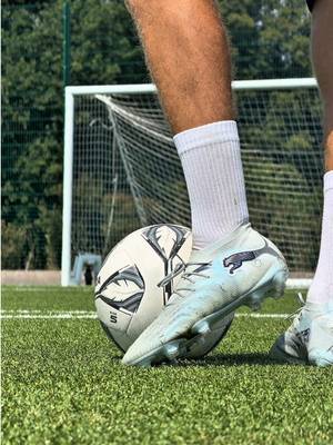 Which is your favourite technique? 👀 Power 💥 Knuckleball 😵‍💫 Curl 💫 #football #Soccer #futbol #technique 