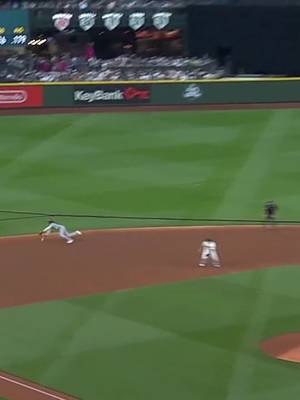 Elly??? Pterodactyl??? | #Reds #baseball #EllyDeLaCruz 
