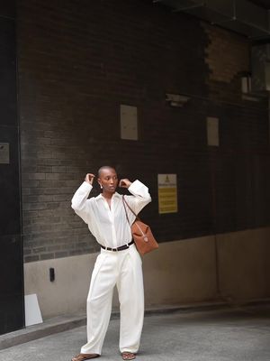 If i could afford to only wear Victoria Beckham trousers I would. #uksummertime #OOTD #fyp 