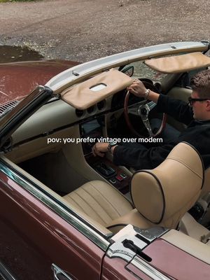 Completing the look 🌆 #apartmentaesthetic #midcenturymodern #foryou #interiordesign #boyandgirlapartment apartmenttherapy couplehome loftdecor nycapartment classiccar carsofinstagram dreamcar v8 mercedes carlover 350sl classic cars convertible automatic MercedesSL SL German 1970s retro