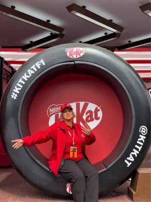 When the KitKat Break Zone crew teleports their KitKat break ✨🏁🍫 #BelgianGP #KitKatF1 #HaveABreak 