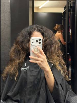 Cut, color and curls 💁🏻‍♀️