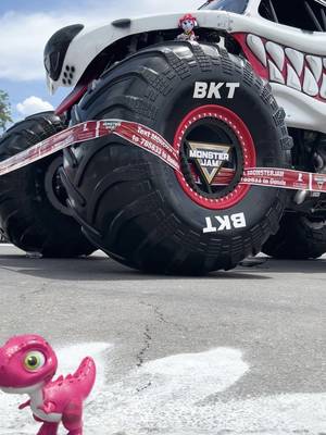 When Monster Jam meets PAW Patrol, things get DINO-SIZED. 🐾 🦖 From Pit Party meet and greets to the ulti-mutt stadium takeover, Monster Jam World Finals brought the roar. #PAWPatrol #MonsterJam