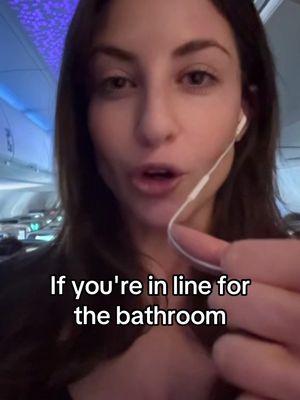 Hopefully not the poo poo parasite 🤞🏻 #bathroom #etiquette #lmao #plane 