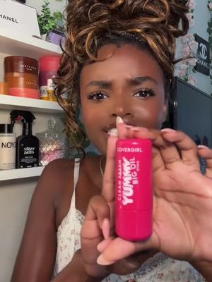 Perfect summer essentials from @COVERGIRL #COVERGIRL #COVERGIRLPartner #easybreezybeautiful