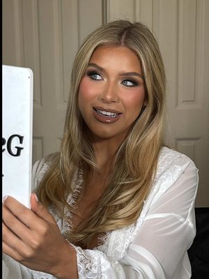 my favorite words… Maddie, Insane, & FULL BEAT🤭🤣💍 BEST DAY EVER!! THESE GIRLS WERE AMAZINGGGG!!!😍😍 MAKEUP TUTORIAL ON BRIDE COMING👀👀👀👀 #makeup #makeupartist #weddingday #bride #fyp 