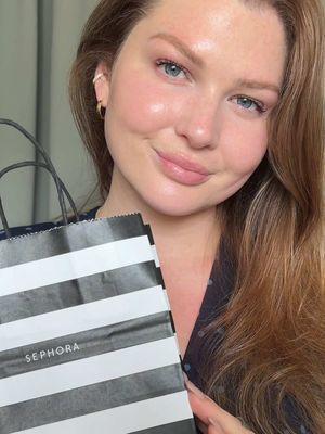 Those shade matches thooo 🤌🏻🤭 shop at @sephoracanada & link in bio #ad #sephorasquadcanada #sephora #foundation #colorcorrector @Hourglass Cosmetics @Caliray 