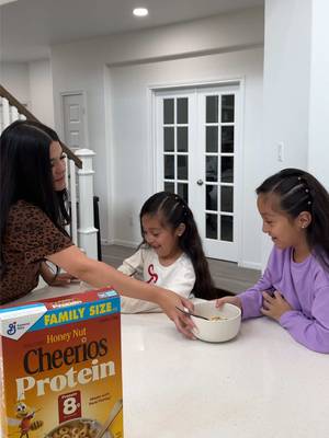 #ad New breakfast favorite 🥣 The new Honey Nut Cheerios Protein has the Honey Nut Cheerios taste we love, now with 8g of protein per serving. 💛 @cheerios #CheeriosPartner