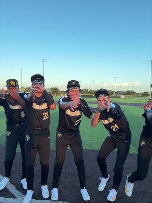 Dance if you’re the best 13u team in the nation  #BeElite #dsarm 