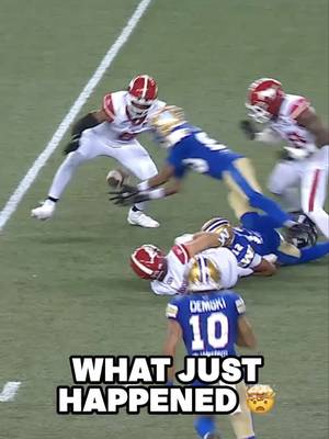 The Stampeders and Blue Bombers flip-flop possession in a wild sequence! 🗓️: Stampeders vs. Blue Bombers LIVE NOW! 📺: TSN, RDS and CFL+ #CFLGameDay #cfl #football