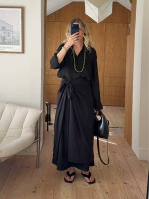 Nothing will come between me and an all-black summer look