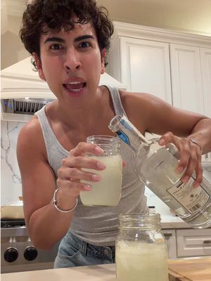 como te pedo ayudar #bartender #fyp #louiecastro 