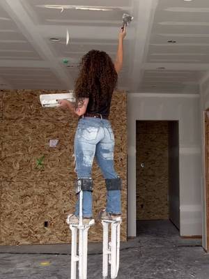23 years in drywall… and I still wipe my hands on my pants without thinking. 😂 #levis #fyp #drywall 