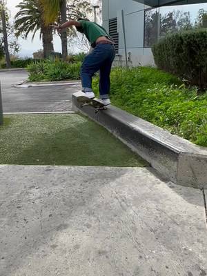Over the grass gap. 😎🛹 #fyp #clips #Skateboarding #skate #girlskater 