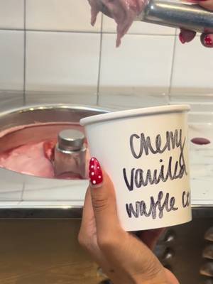 🍒 #icecream #jenissplendidicecream #sweettreats 