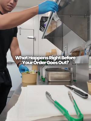 Finishing touches only happen seconds before we hand your order over to the driver. 🛵  Signature toppings, zero rush, pure care in every layer. Order your favorite bowl now through the link in bio! 🍲 #bowlsofrice #finaltouches #lunchideas 