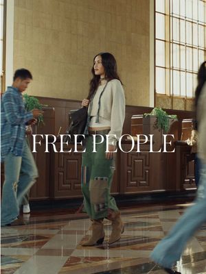 Rhythm and movement is everywhere if you look for it. Explore our Fall Pants Edit at our link in bio. #fallinspo #falltrends #styleinspo #outfitideas #summeroutfits 
