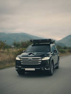 Summer days are made of this. #TOYOTA #LandCruiser300