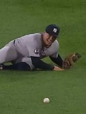 Anthony Volpe dropped what would have been the final out of the game. David Bednar had to come in and close it out #yankees #MLB #baseball #error #fail