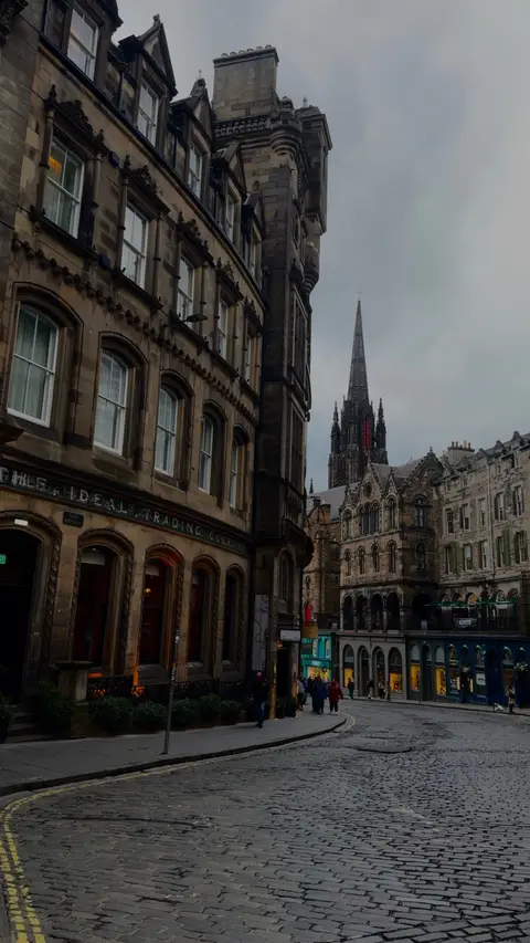 #edinburgh #medieval #darkacademia #harrypotter #Scotland 