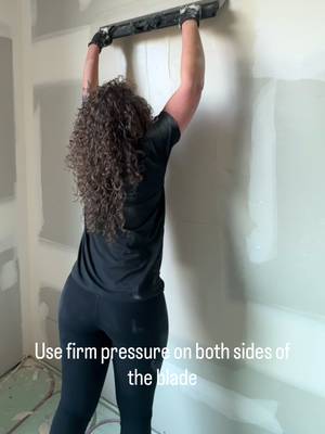 Skimming blades are one of my favorite tools! Super smooth finish, minimal sanding and they are great for butt joints. @Columbia Tools  #fyp #howto #drywall 