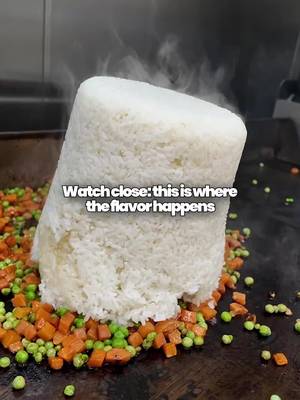 The steady rhythm of the spatulas, the sizzle on high heat, and that rich, smoky aroma rising off the griddle. 🔥 It’s more than just prepping lunch—it’s our daily kitchen therapy. Turn your volume up and let the sound carry you away for a second. Ready to taste what you’re hearing? Order your fresh bowl via the link in bio! 🥢 #bowlsofrice #magicmoment #soundon #ricemix 