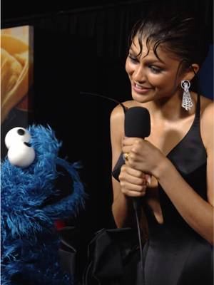 #Zendaya has some great advice for #CookieMonster! 💙💙💙 #SesameStreet #SpiderManBrandNewDay 