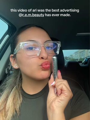 i saw the harry potter blur butter video from ari and ran to ulta 🏃🏻‍♀️🏃🏻‍♀️🏃🏻‍♀️  @r.e.m. beauty #rembeauty #arianagrande #lipstick #harrypotter #ulta @Ulta Beauty @arianagrande 