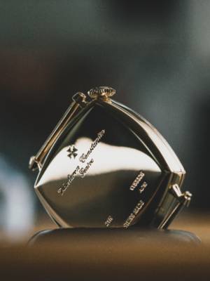 A Century Remembered - The American 1921 Pièce Unique  In 2021, when Vacheron Constantin looked back on the 100th anniversary of the American 1921, the Maison unveiled 'the American 1921 - Pièce Unique', a faithful recreation of the Roaring Twenties icon, crafted as if it were made in 1921. This project stands as a testament to Vacheron Constantin's enduring commitment to preserving and celebrating its heritage.  Revisit the remarkable journey undertaken by the Maison's Heritage and Restoration departments as they meticulously revived forgotten techniques and utilized antique tools to recreate every detail of this iconic timepiece. From the reconstruction of the 11-ligne Calibre Nouveau to the crafting of the gold case and Grand Feu enamel dial, the video showcases the passion and expertise that brought this piece of history back to life. A celebration of the enduring art of high watchmaking.  #VacheronConstantin #OneOfNotMany