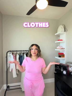My @Vinted closet is now live! Follow me @jessicalemuss and don’t forget to let me know if you also start your own Vinted Closet so I can check out some of your items as well!! 😍✨ #Vinted #Ad