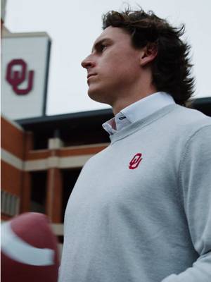 Welcome to #TeamMizzen, John Mateer.  For John, the goal is simple: win football games. That straightforward mindset is what it takes to perform every Saturday, and with styles that help him look his best off the field, we know he'll play his best on it. As the Official Tailgate Shirt of OU Football, we’re proud to partner with John and get him (and all OU fans) geared up for gamedays. 