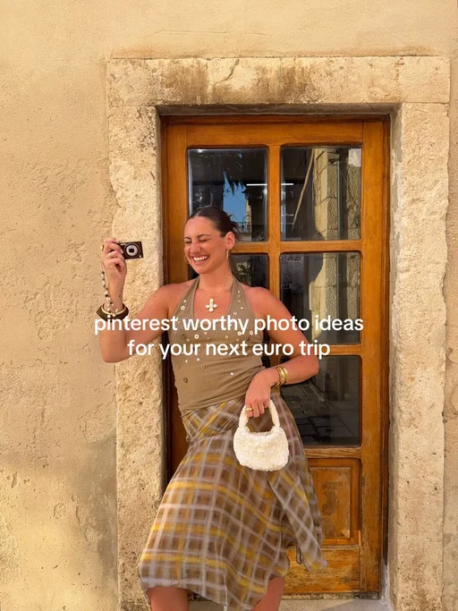 pic ideas to get on your next euro trip!! 📸👙🌊  #eurosummer #eurotrip #photoideas #eurogirlsummer #pinterestgirl 