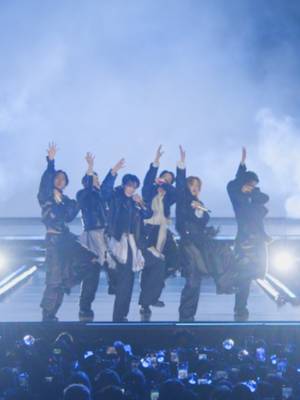 彼らのパフォーマンスを思い出してる🎤 ❤️ #BTSLiveonNetflix  #BTS_ARIRANG  #ネトフリでBTS