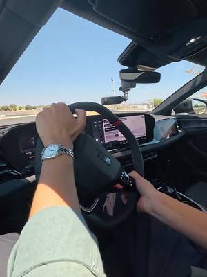 Hay elecciones difíciles. Elegir un Audi RS 5 no es una de ellas. #audiclub #carsoftiktok #povdriving 