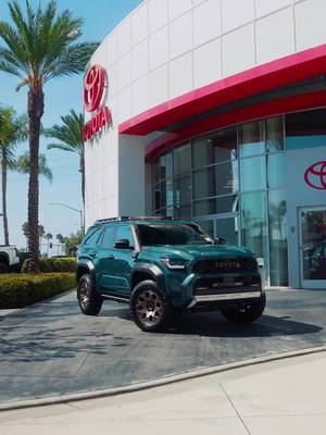 The pixel-perfect truck. #4Runner #LetsGoPlaces 
