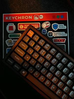 Warm wood meets high performance 🪵⌨️  The @Keychron K2 HE All-Wood Edition is easily one of the cleanest additions to my workspace. Key Specs: - Real natural wood chassis - Magnetic Hall Effect switches (Rapid Trigger + adjustable actuation🔥) - Compact 75% layout - Tri-mode wireless connectivity #Keychron #KeychronK2HE #MechanicalKeyboard #GamingSetup #DeskSetup 