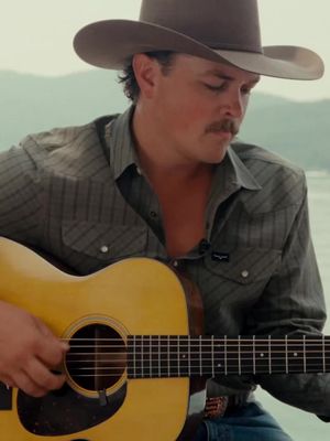Good girls go to heaven, cowgirls go wherever they want! The acoustic version of the new track is live, go check it out.