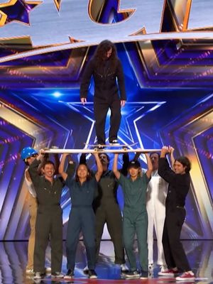 First try. @America’s Got Talent Shoutout to my perfect crew: @Dave Mull @Chris Colbourn @steev @Eunice @caroline weimholt @Cowboy @Tom Mull 