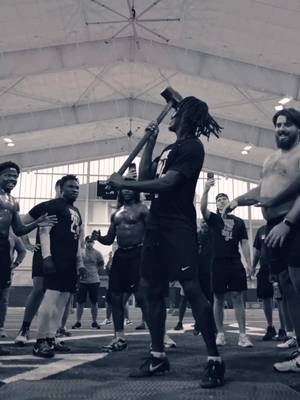 The K7NG of Dallas gives us some inspirational words  before the traditional “Break the Rock” 💥 (🎥: @SMU Football )  • • • • #PonyUp #PonyUp🐎 #SMU #SMUFB #Dallas  @The College Sports Company @Fendikaay 
