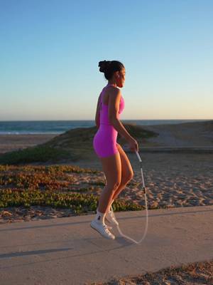 For every way you move, your glow starts here. c/o: @rea.fitness ⭐