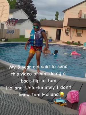 Hope Tom Holland sees this 👀 (🎥:@phillyt4) #spiderman 