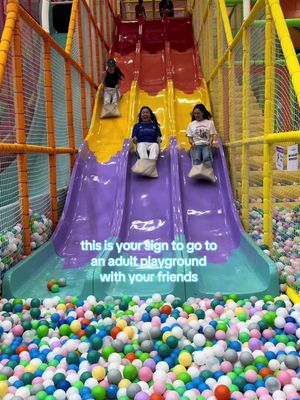 this is where the function at @FantasyWorld SM City Fairview #thisisyoursign #indoorplayground #adultplayground #thingstodo #adultactivities 