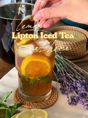 The kind of iced tea that feels like a summer memory 🍋☀️ Made with Lipton tea, lemon, and a hint of mint. The classics never go out of style ✨