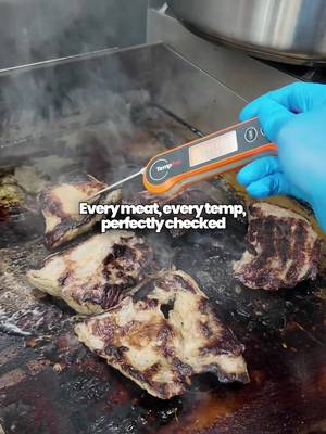 Color alone isn't enough when you’re prepping meat in bulk. 🌡️ Whether it’s marinated pork or sliced beef, serving undercooked meat or overcooking it into rubber is a huge mistake. A quick probe check keeps every batch consistent, safe, and tender before it hits the customer's plate. 👉 What’s the ideal internal temp for your cooked meat in the kitchen? #bowlsofrice #grilledchicken #friedchicken #meatprep #temperturecheck 